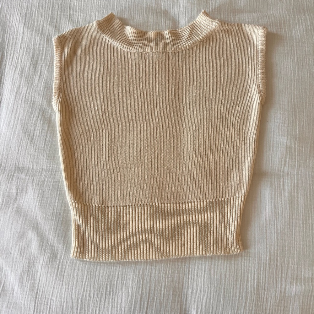 Knit Cropped Vest